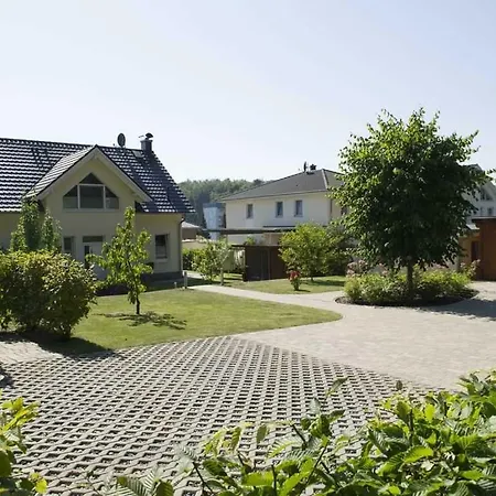 Am Waldesrand
